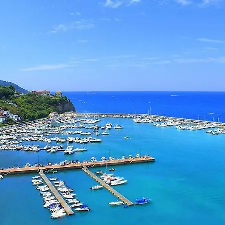 Boat And Breakfast Cilento Botel *