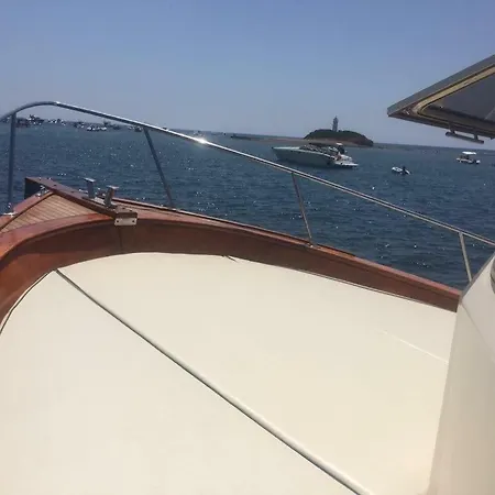 Botel Boat And Breakfast Cilento Agropoli